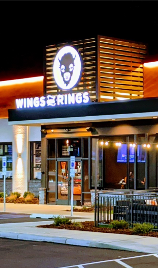 Buffalo Wings and Rings Aqaba - SLIDER SUNDAY |